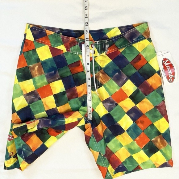 Mambo Australia Men Size M Swim Trunks Multi-Color Tiles Side Pocket NWT $48 - Picture 3 of 16